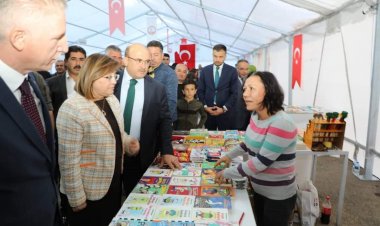 Nizip'te "3. Kitap Günleri" başladı