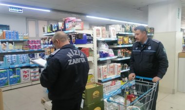 Zabıta ekipleri zincir marketleri denetledi