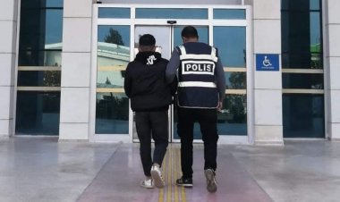 Hırsızlık zanlısı kıskıvrak yakalandı