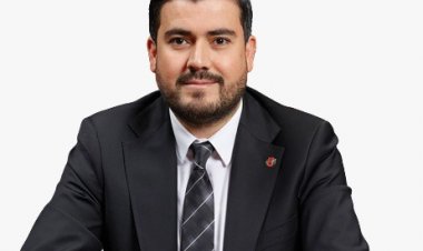 Siyaset, medya, yargı üçgeninde tezgahlanan kumpas çöktü!