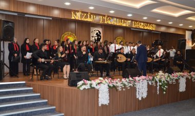 Nizip'te Muhteşem Halk Müziği Konseri 