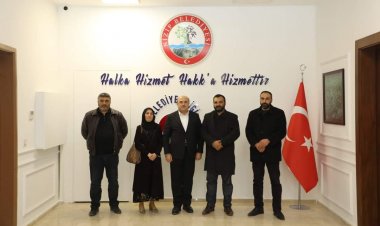 Şehit ailesinden Başkan Sarı’ya teşekkür ziyareti