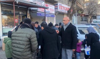 Bakkallar depremzedelerin 'kara gün dostu' oldu