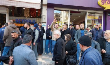 Afetzede vatandaşların eşyalarını alabilme isyanı 