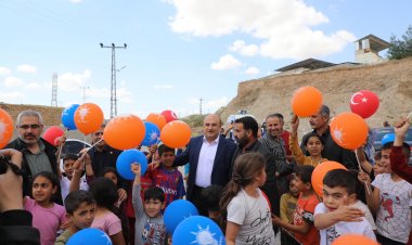 Belediye Başkanı Sarı, köy, köy belde, belde geziyor