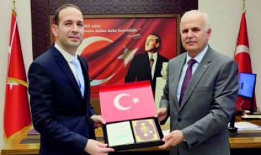 İl Müftüsü Hazırlar, Kaymakam  Uğurlu'yu Ziyaret Etti