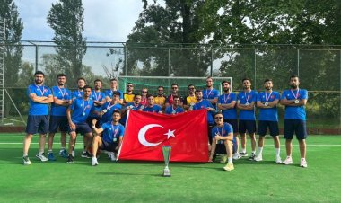 NİZİP ZEUGMA HOKEY’den TARİHİ BÜYÜK ZAFER