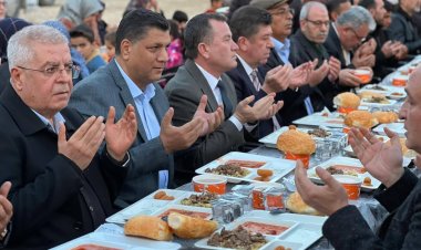 CHP Karkamış Teşkilatında İftar Buluşması: Birlik ve Dayanışma Mesajı Verildi