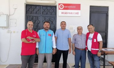 Kızılay'dan Kur’an Kursu Öğrencilerine Sürpriz İkram!