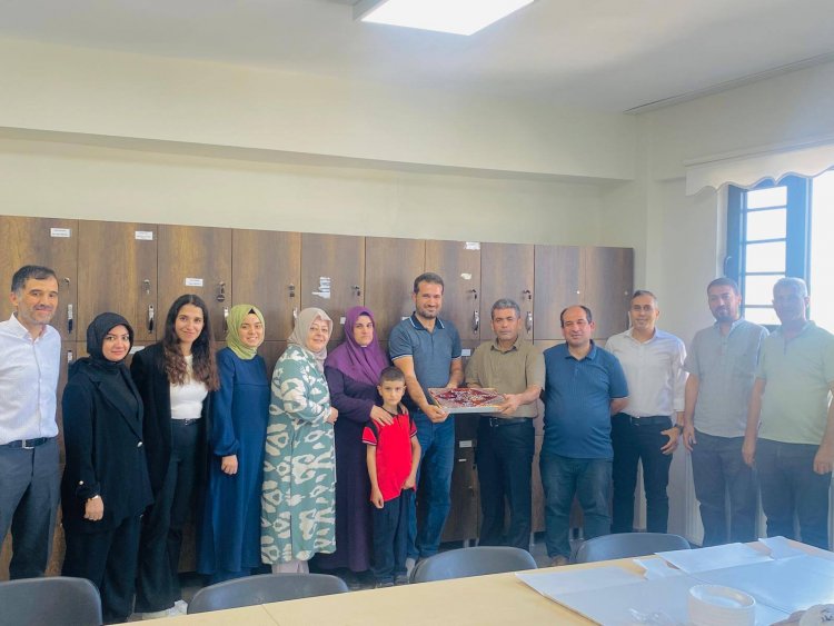 Akçakent Asiye Oral Aykanat İlkokul-Ortaokulunda Pastalı Eğitim Yılı Açılışı