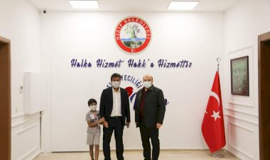 Büyükelçi Hassen'den Belediye Başkanı Sarı'ya ziyaret 