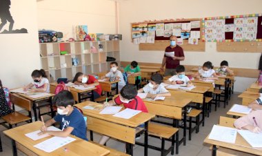 'Telafide Bende Varım' programı ile Öğrencilere Türkçe ve Matematik Dersi