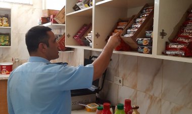 Zabıta ekipleri okul kantinlerini denetledi