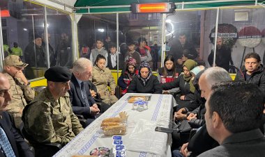 Gül ve Sarı şehit ailesini yalnız bırakmadı 