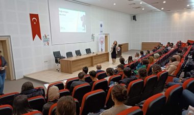 Eğitim Fakültesinde Madde Bağımlılığı ve Uyuşturucu ile Mücadele Eğitimi 