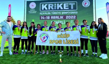 Nizip Spor Lisesi Kriket Kızlarda Türkiye İkincisi Oldu