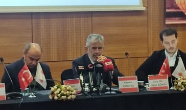 Gaziantep'te "Dezenformasyonla Nasıl Mücadele Edilir" paneli