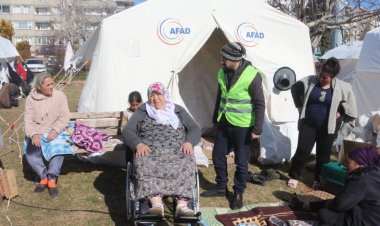 Gaziantep'te engelli depremzedelere medikal malzeme desteği