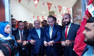 Fatih Erbakan'a Coşkulu Karşılama 