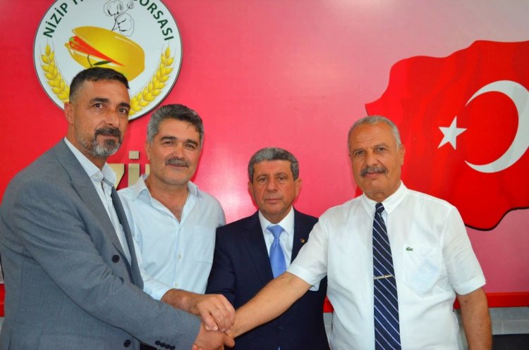 Nizip Polat Akın Fıstıkçılar Sitesi Kooperatifinde Bayrak Değişimi: Reşat Oktay Yeni Başkan Seçildi