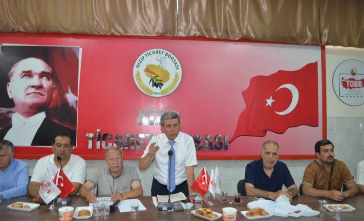 Nizip Polat Akın Fıstıkçılar Sitesi Kooperatifinde Bayrak Değişimi: Reşat Oktay Yeni Başkan Seçildi