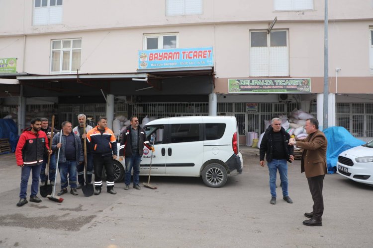 Nizip'te yol düzenleme çalışmaları sürüyor