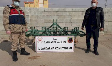 Hırsızlar bu defa tarım aleti çaldı